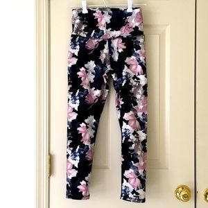 Balance Collection Capris Leggings